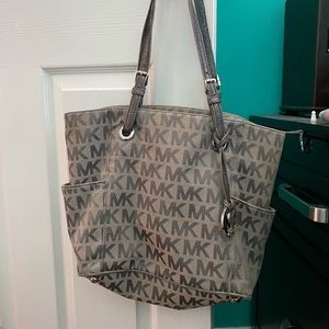 Michael Kors gray tote bag